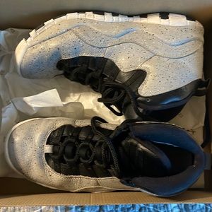 COPY - Jordan’s mens size7